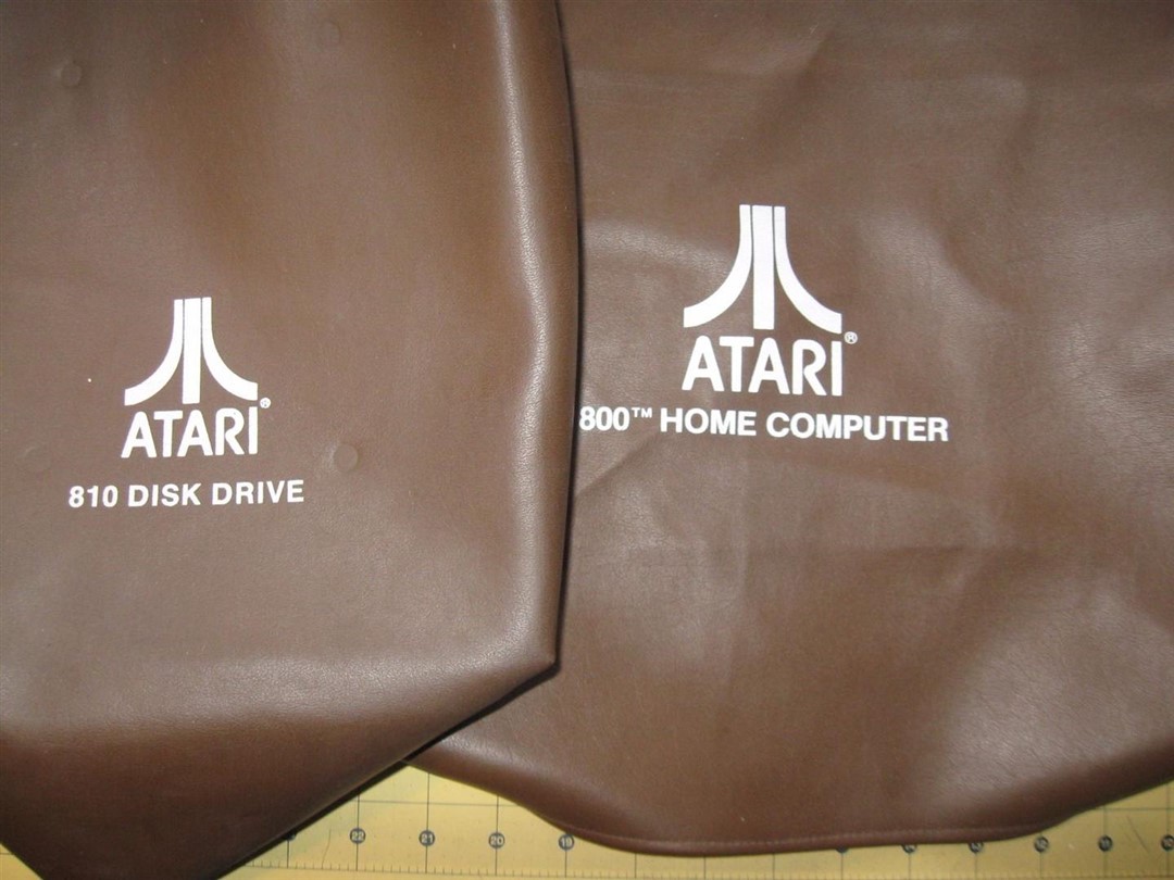 Dust cover ATARI 800 02 (1080 x 810).jpg